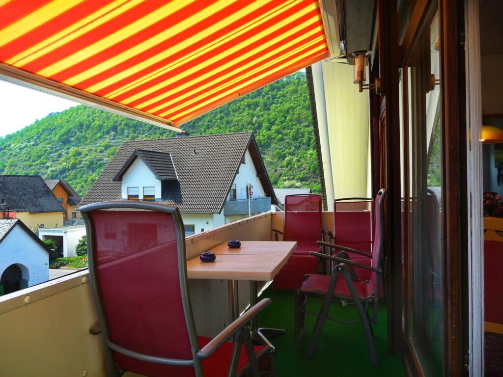 13. Wohnung2-Markise